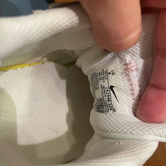 Nike venture runner size 6 - Picture 6 of 7